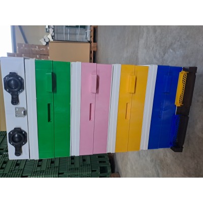 Kaptár fiók , 17 cm magas